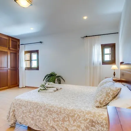 Ideal Mallorca - Cas Verros Country house *